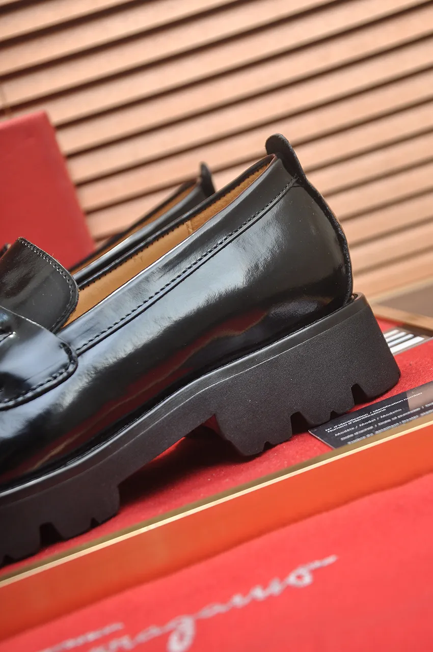 Men's shoes 💰500💶[Ferragamo/Ferragamo] The latest model in the counter. Original imported high-quality cowhide with open edges + imported 🐂 water-dyed cowhide lining + original luxury metal buckle + original combined outsole. Comparison without pressure 38--45 (45 is custom-made and cannot be returned or exchanged)
